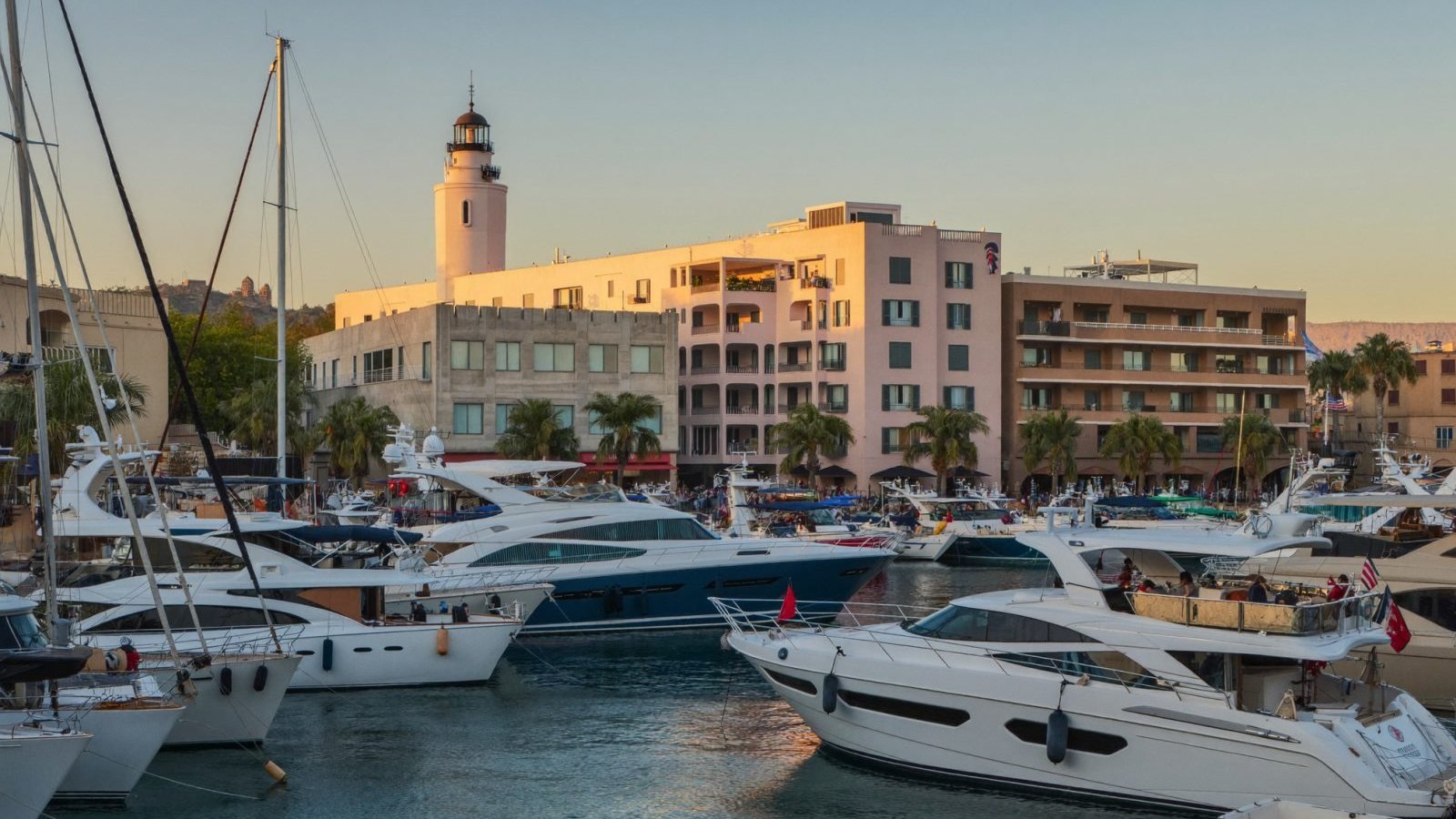 Marina Vallarta, Puerto Vallarta